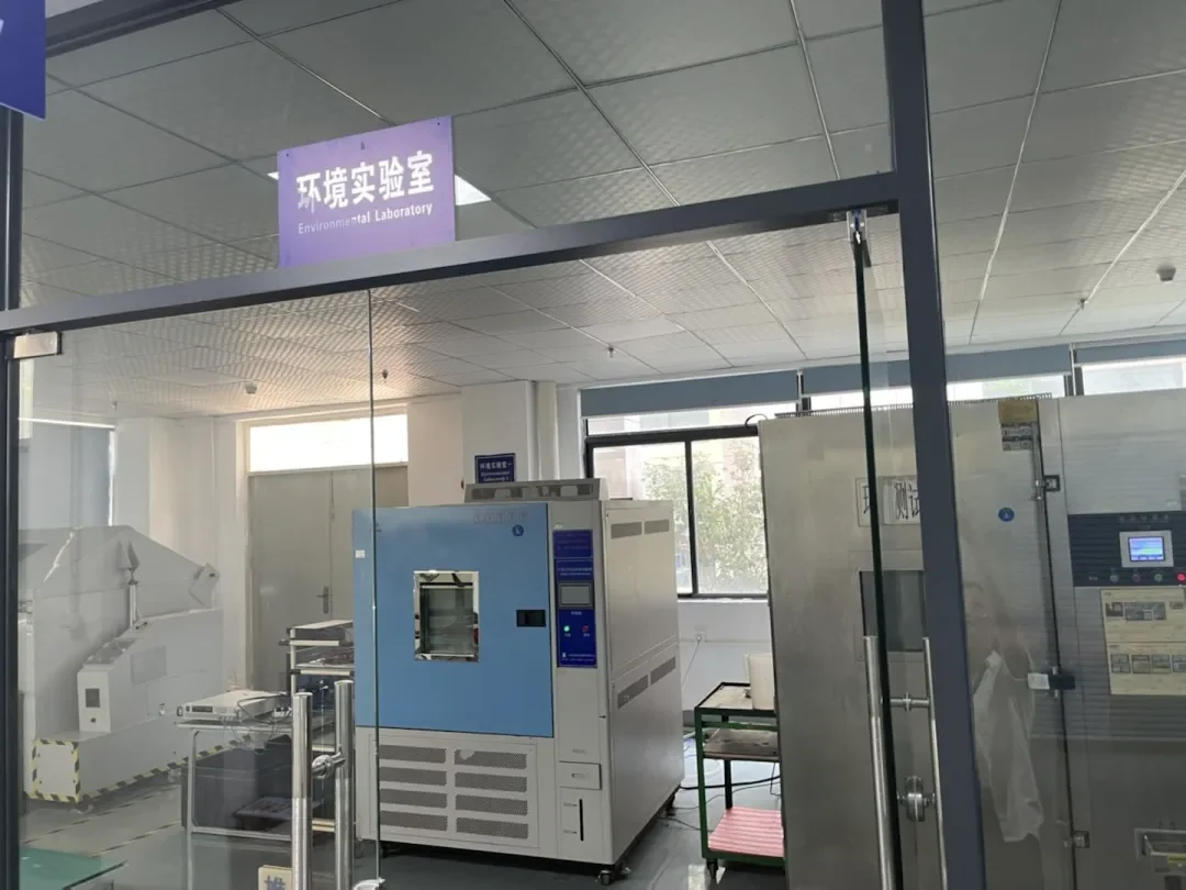 MR LED's Glasses-Free 3D LED Engineering Center and Innovation Sharing Lab Unveiled